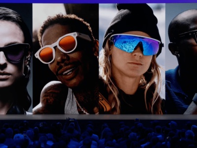 مارک زاکربرگ و تلاش برای پایان دادن به گوشی‌های هوشمند